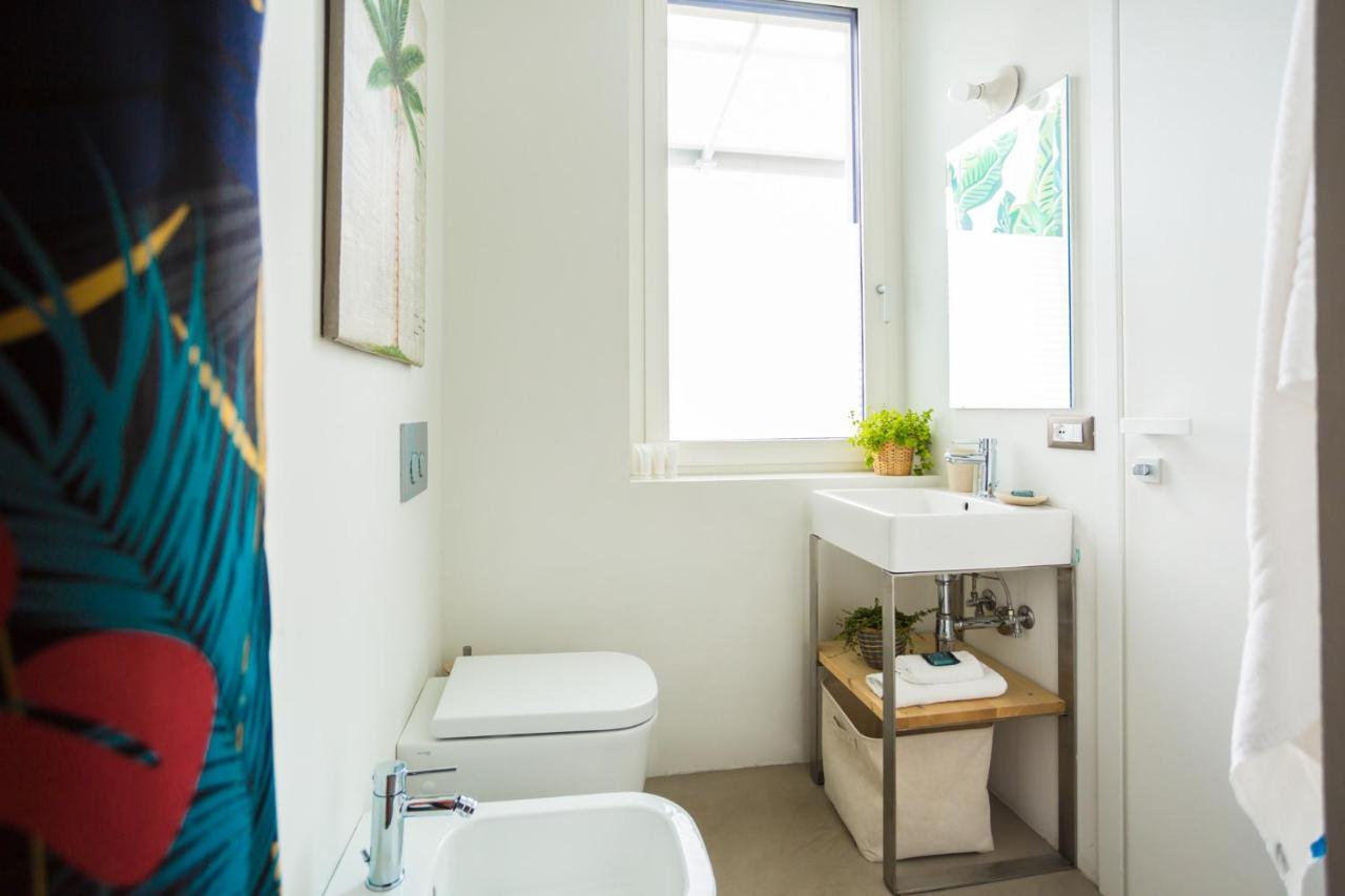 Tropical Micro Studio With Terrace And Duomo Views Milano Ngoại thất bức ảnh